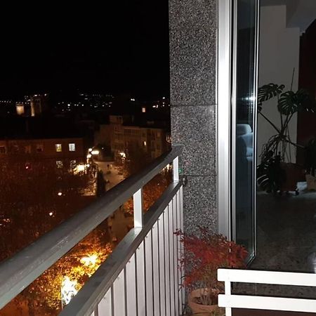 Amplio Y Luminoso Piso En El Centro De Ourense Exteriör bild